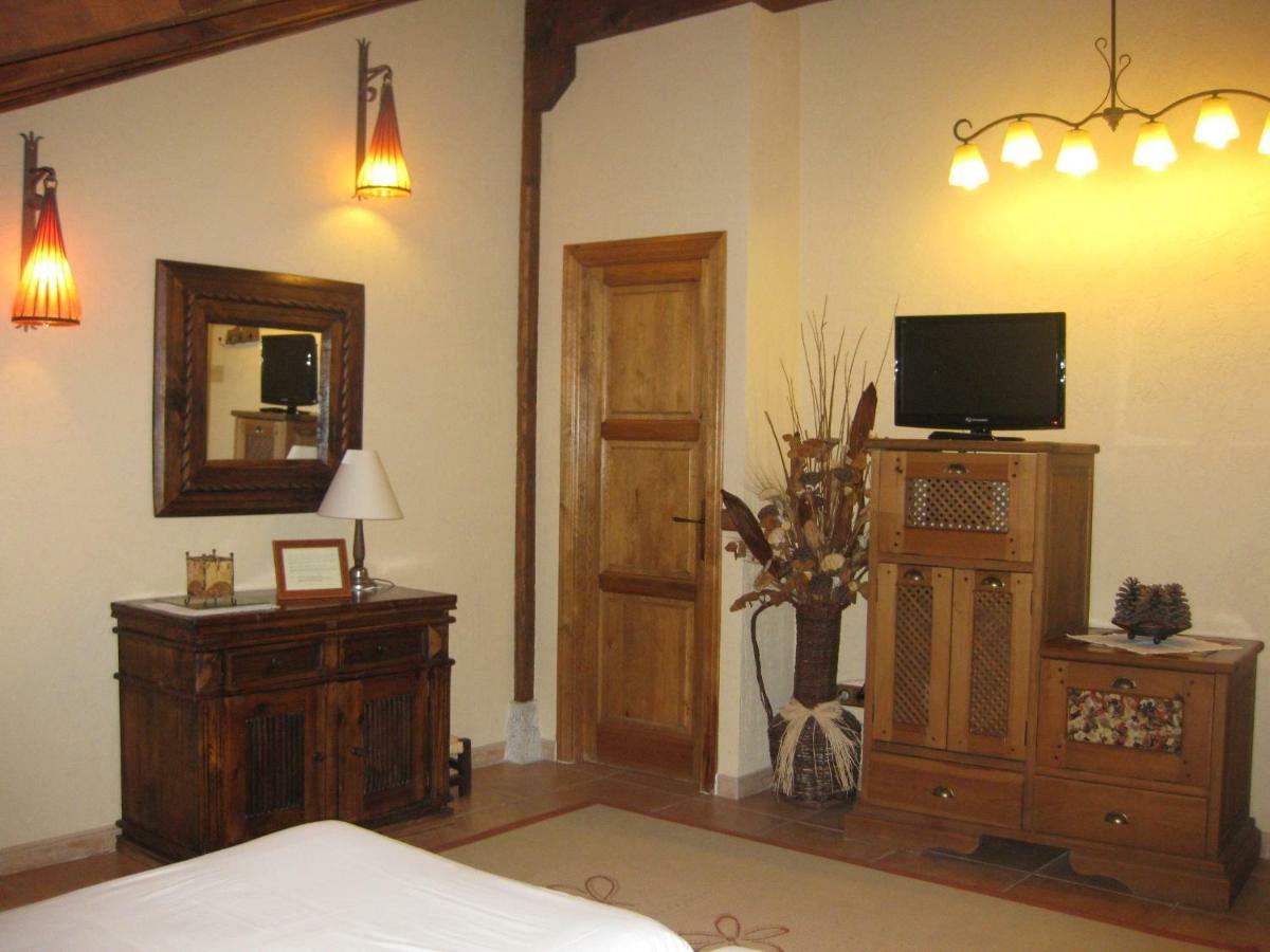 Hotel Rural Los Frutales เซร์เซดียา ภายนอก รูปภาพ