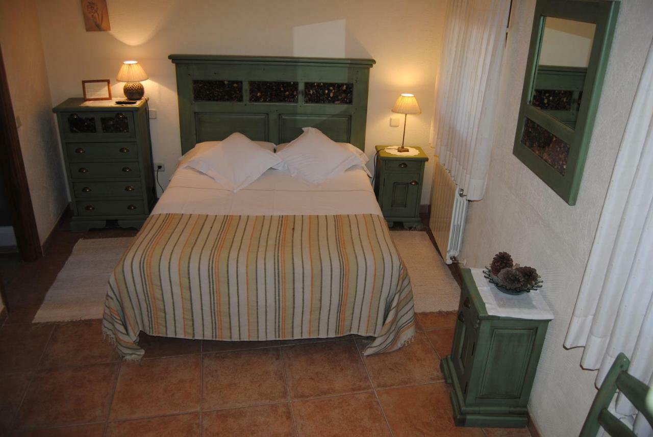 Hotel Rural Los Frutales เซร์เซดียา ภายนอก รูปภาพ